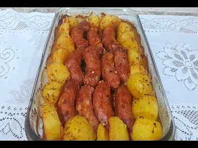 Linguiça c/ batatas ao forno